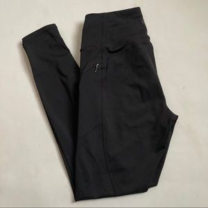 Athleta Contender Leggings Zipped Side Pockets